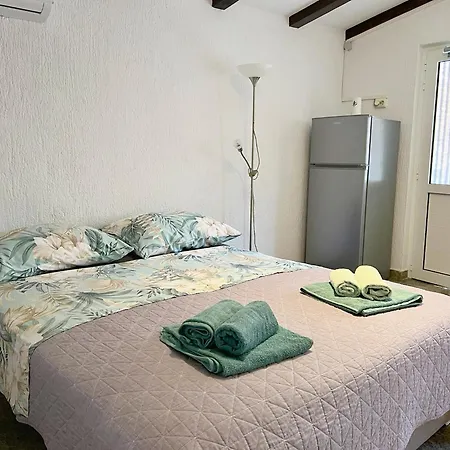 Ares Apartament