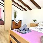 Ares Apartmán