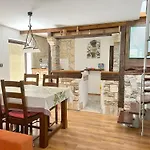 Ares Apartmán