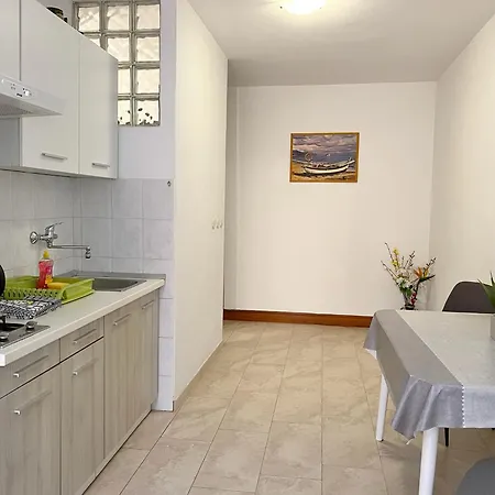 Ares Apartmán